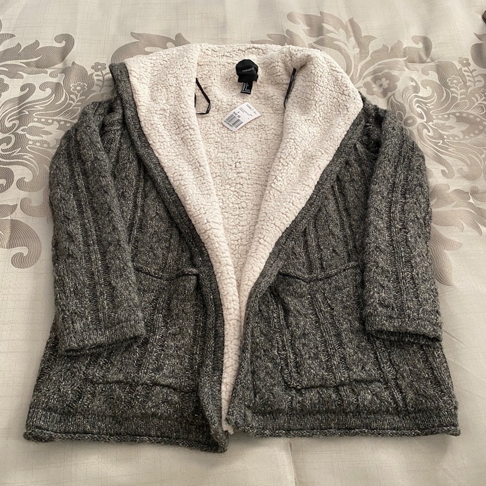 F21 women’s sweater